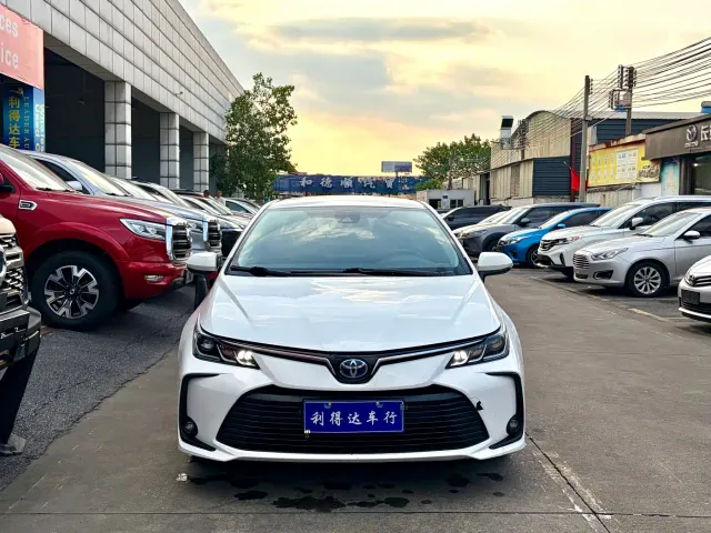 Toyota Corolla — Фото автомобиля 2