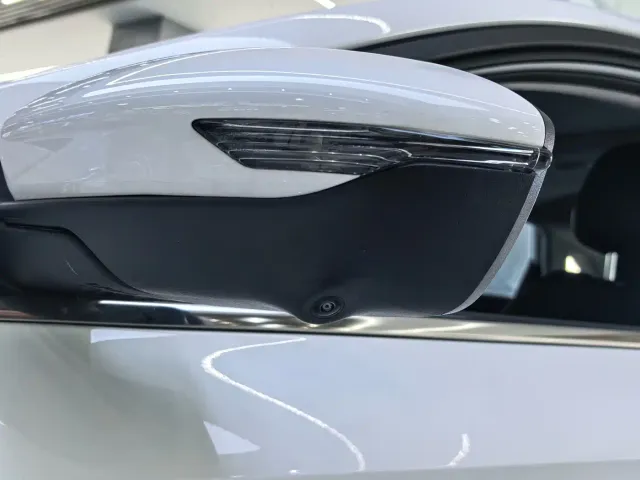 Geely Emgrand — Фото автомобиля 5