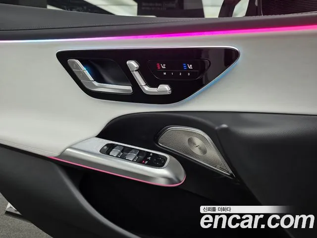 Mercedes-Benz E-Class — Фото автомобиля 11