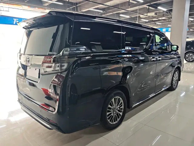 Toyota Vellfire — Фото автомобиля 5