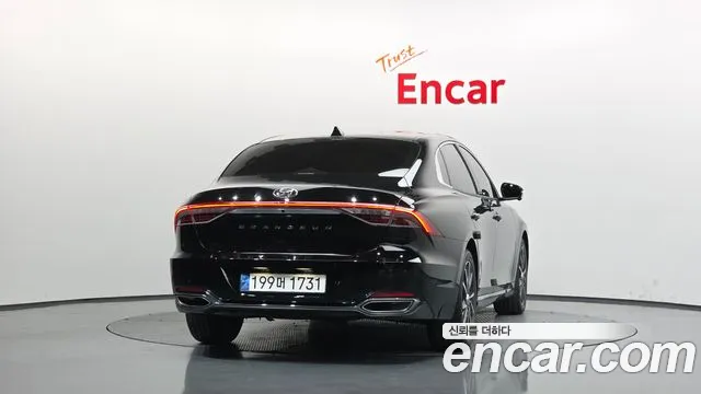 Hyundai Grandeur Новый Grandeur IG — Фото автомобиля 3