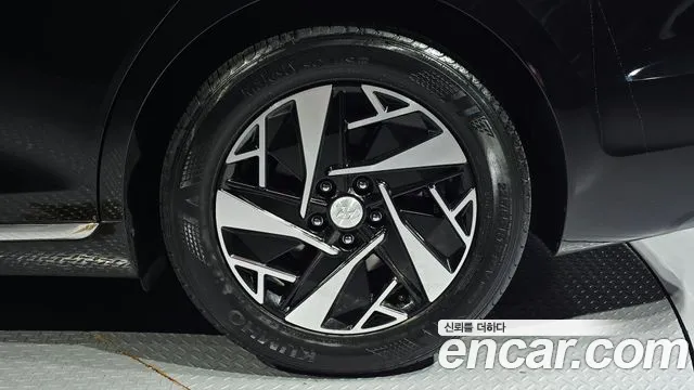 Hyundai Grandeur (New) Hybrid — Фото автомобиля 6