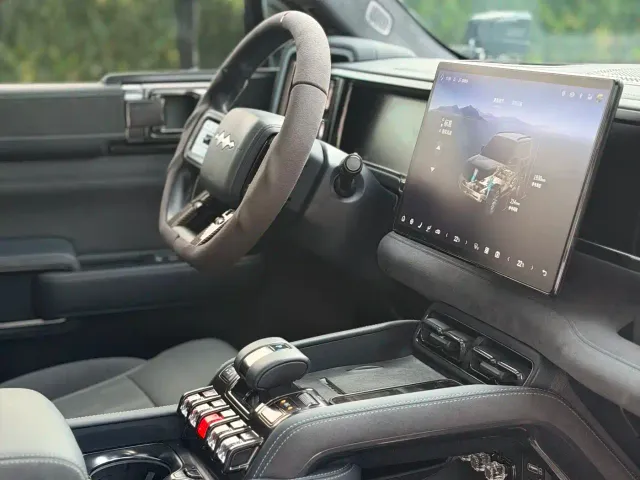BYD FangChengBao Leopard 5 — Фото автомобиля 13