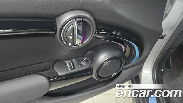 Mini Cooper Cooper Электро SE Электро — Фото автомобиля 25