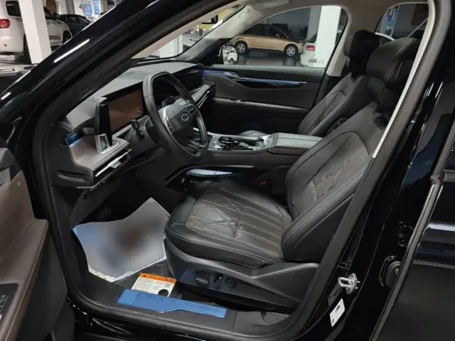 Ford Edge — Фото автомобиля 14