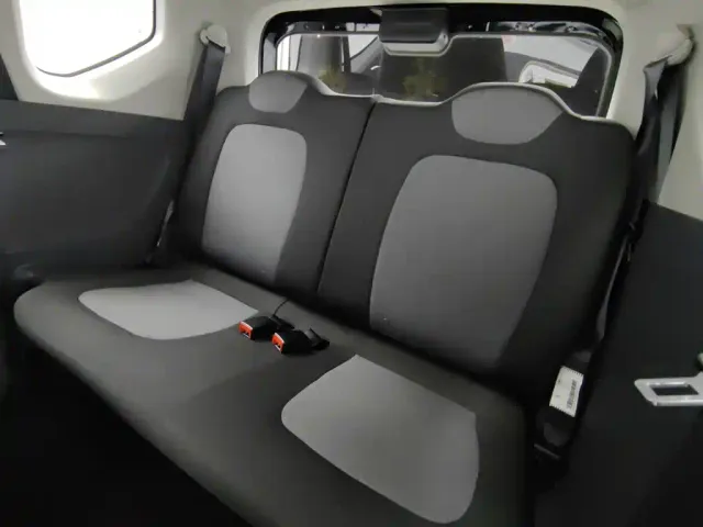 Wuling Hongguang Mini EV — Фото автомобиля 15
