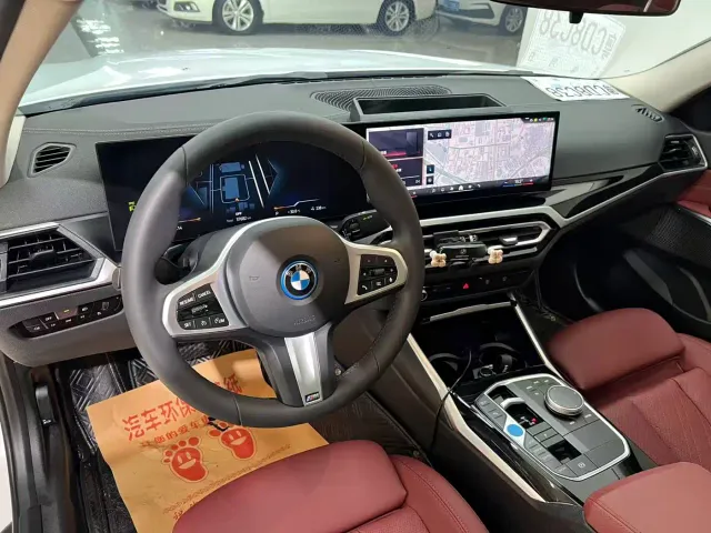 BMW i3 — Фото автомобиля 4