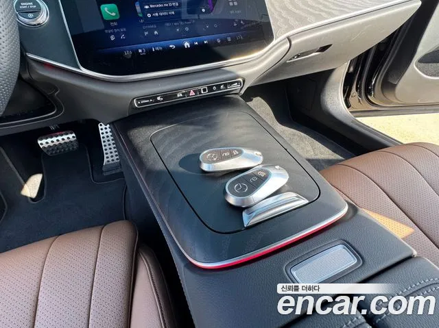 Mercedes-Benz E-Class — Фото автомобиля 11