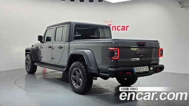 Jeep Gladiator Gladiator (JT) — Фото автомобиля 2