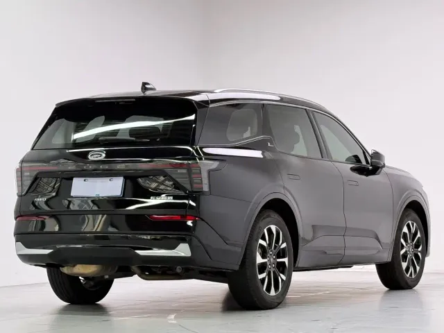 Ford Edge — Фото автомобиля 4