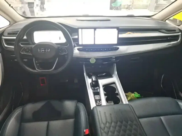 Geely Jiaji — Фото автомобиля 9