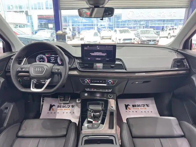 Audi Q5L — Фото автомобиля 8