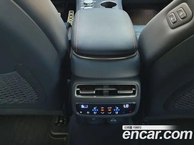 Genesis GV70 3.5T Бензин AWD — Фото автомобиля 7