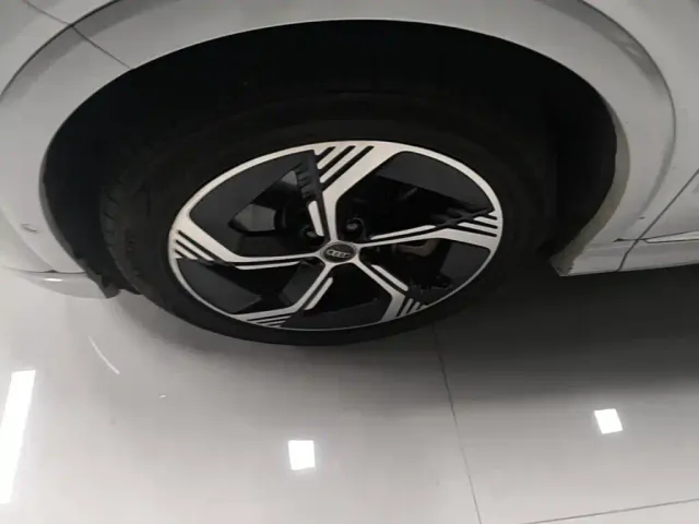 Audi Q4 e-tron — Фото автомобиля 22