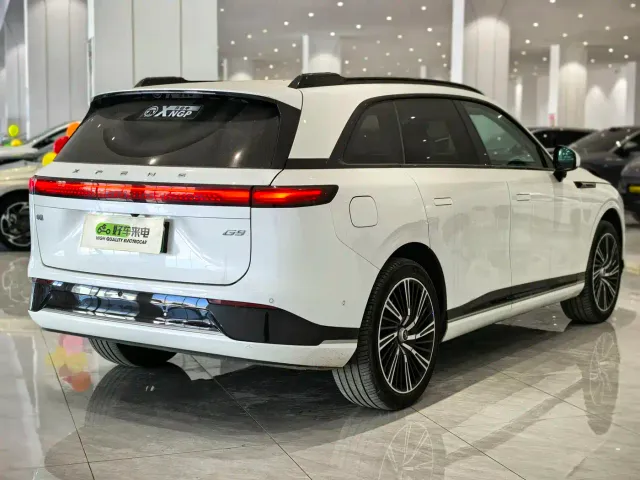 Xpeng G9 — Фото автомобиля 4