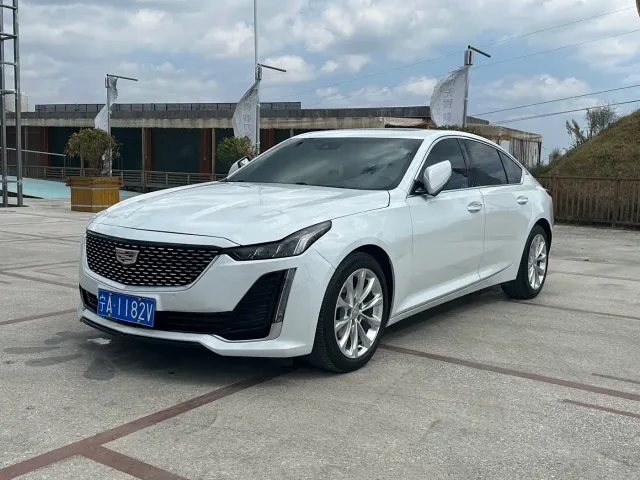 Фотография автомобиля — Cadillac CT5