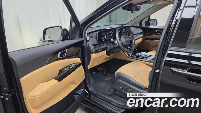 Kia Carnival Generation 4 — Фото автомобиля 15