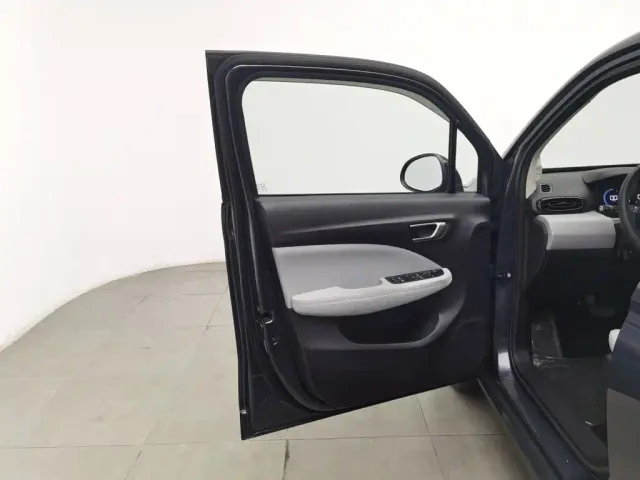 Leapmotor T03 — Фото автомобиля 8