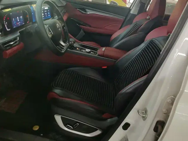 Changan CS75 Plus — Фото автомобиля 9