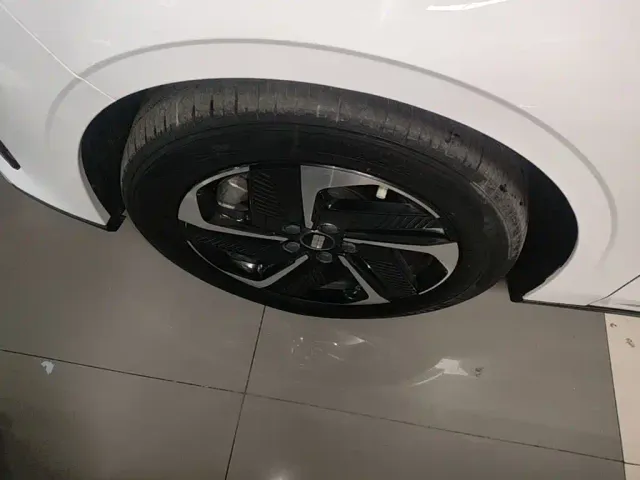 Geely Galaxy L6 — Фото автомобиля 22