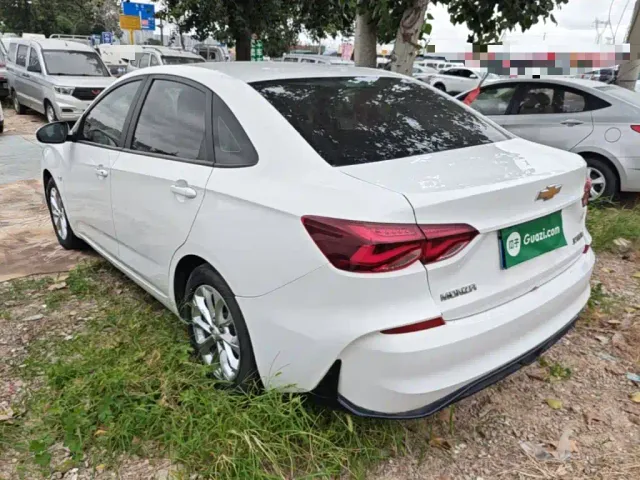 Chevrolet Monza — Фото автомобиля 4