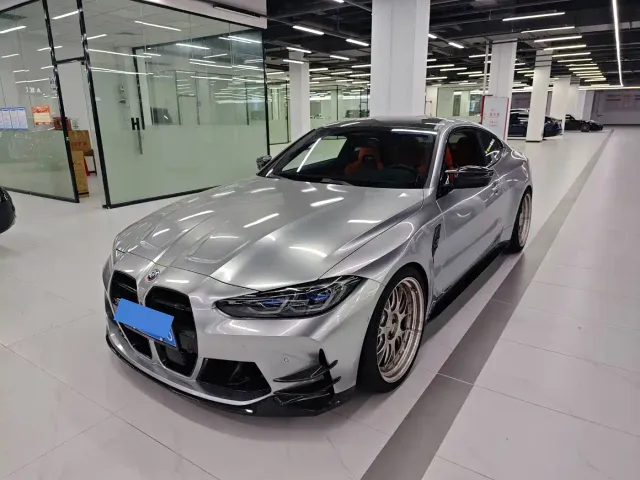 Фотография автомобиля — BMW M4