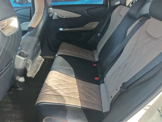 BYD Dolphin — Фото автомобиля 16