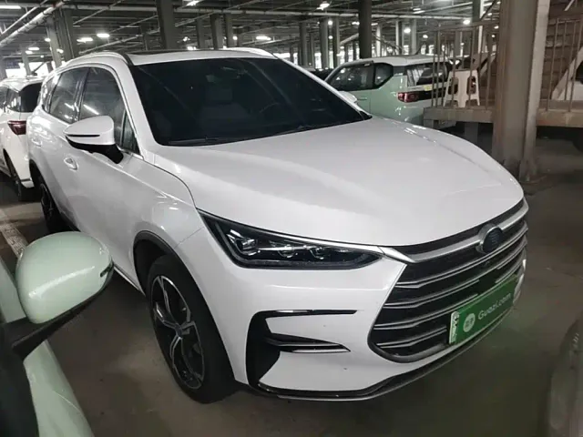 BYD Tang — Фото автомобиля 3