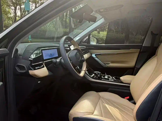 Geely Boyue L — Фото автомобиля 4