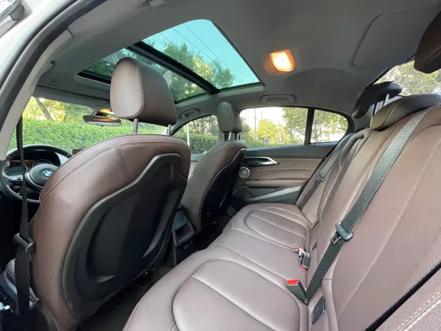 BMW 1 Series — Фото автомобиля 9