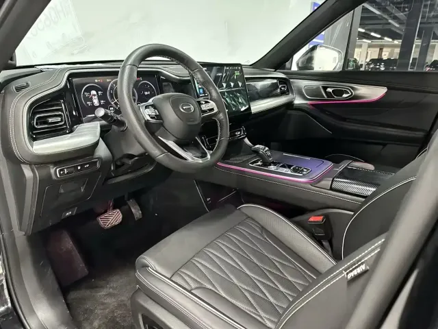 GAC Trumpchi GS8 — Фото автомобиля 12