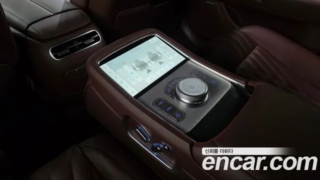 Genesis G90 Бензин 3.5 турбо AWD — Фото автомобиля 19
