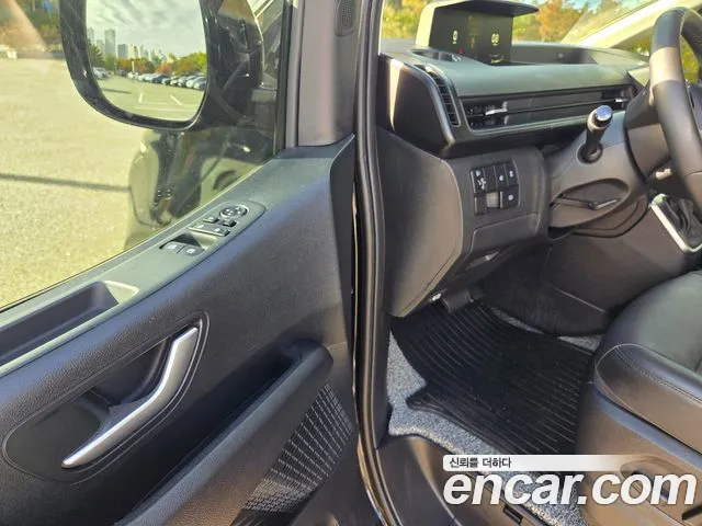 Hyundai Staria — Фото автомобиля 14