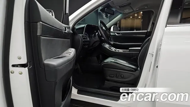 Hyundai Palisade Palisade Дизель 2.2 2WD — Фото автомобиля 10