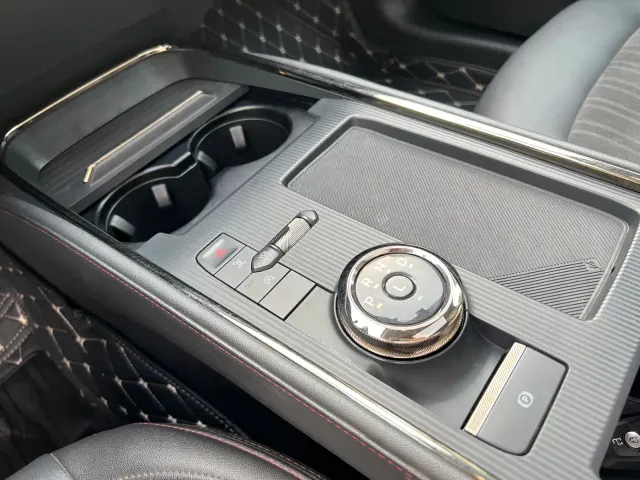 Ford Mondeo — Фото автомобиля 12