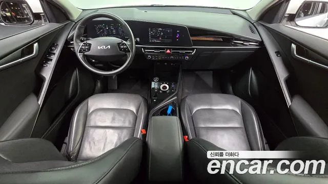 Kia Niro — Фото автомобиля 10