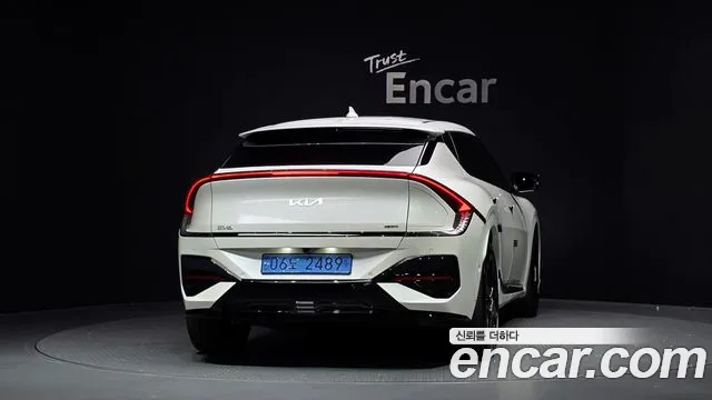 Kia EV6 — Фото автомобиля 4