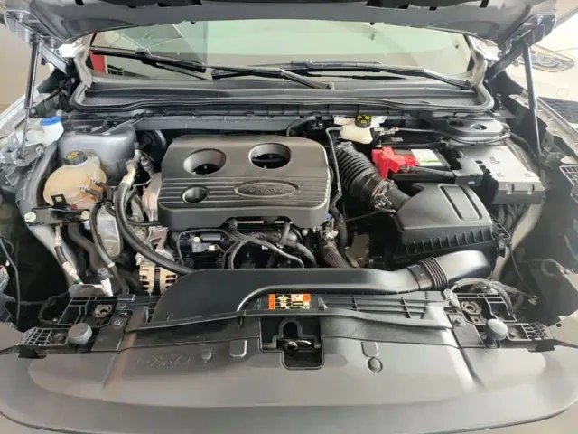 Ford Mondeo — Фото автомобиля 15