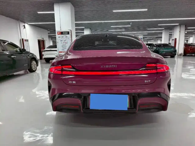 Xiaomi SU7 — Фото автомобиля 10