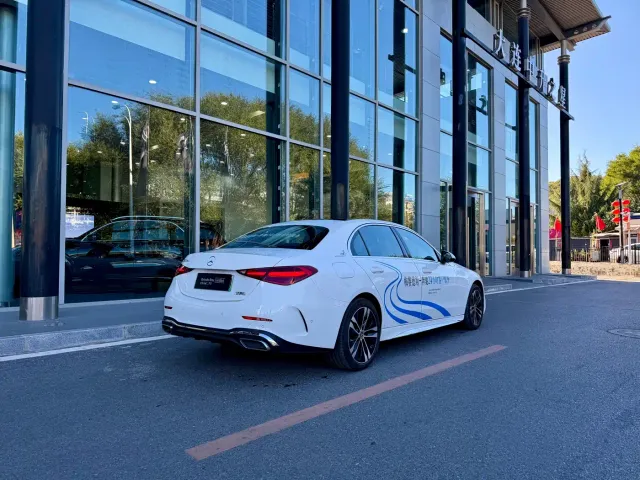 Mercedes-Benz C-Class — Фото автомобиля 7