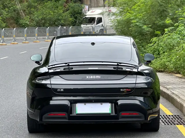 Xiaomi SU7 — Фото автомобиля 14