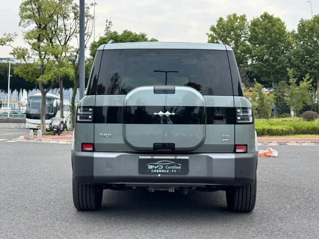 BYD FangChengBao Titanium 7 — Фото автомобиля 17