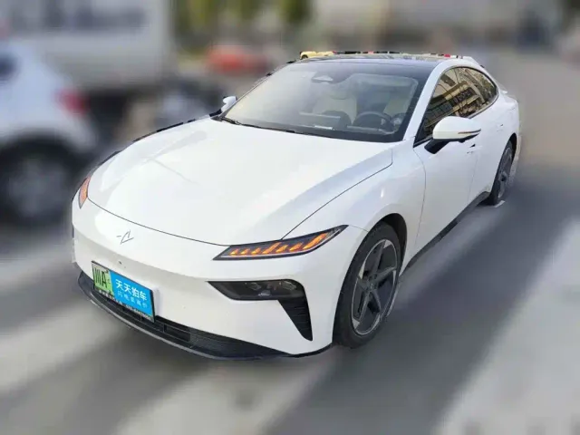 Фотография автомобиля — Dongfeng eπ 007