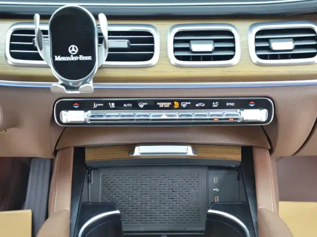 Mercedes-Benz GLE-Class — Фото автомобиля 8