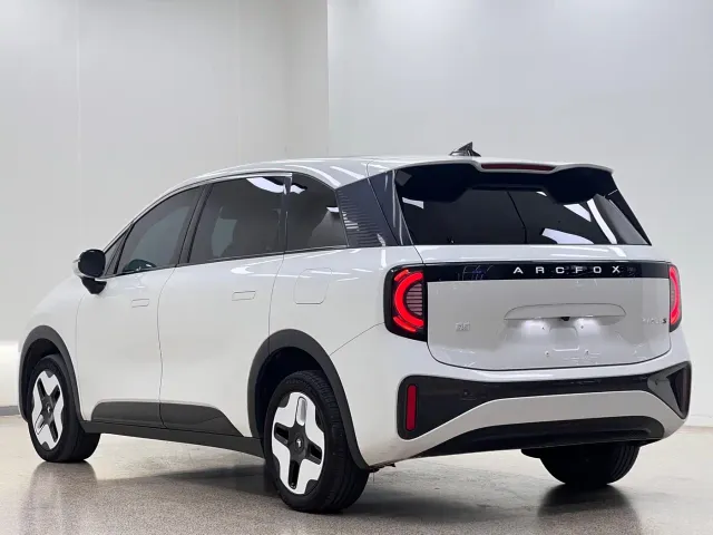 Arcfox Kaola S — Фото автомобиля 4