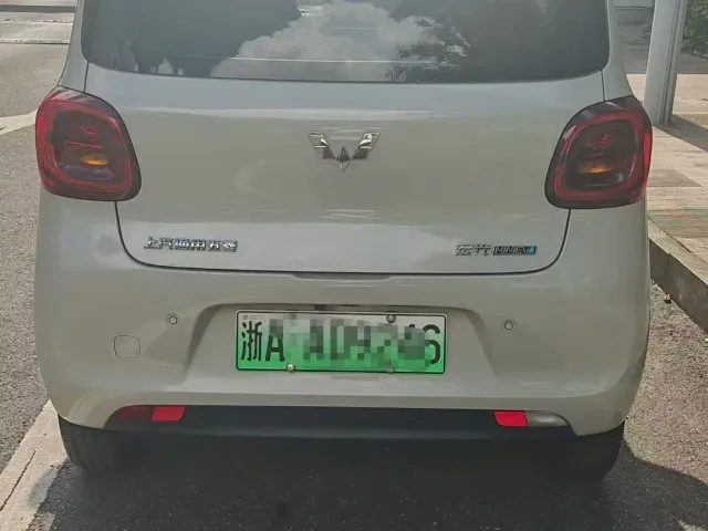 Wuling Hongguang Mini EV — Фото автомобиля 4