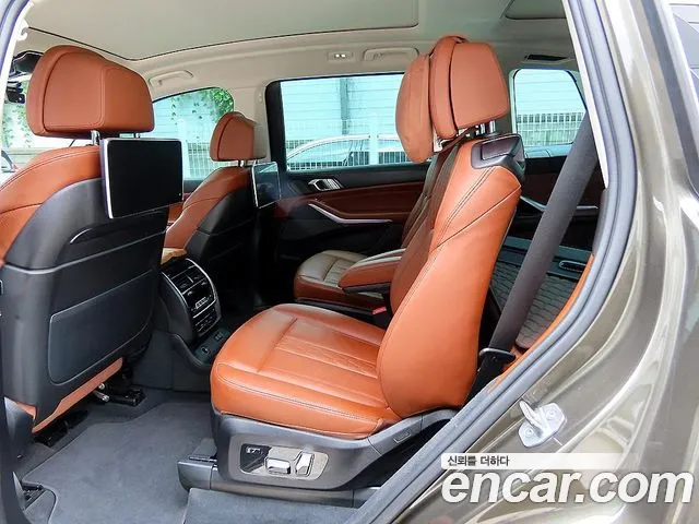 BMW X7 — Фото автомобиля 6