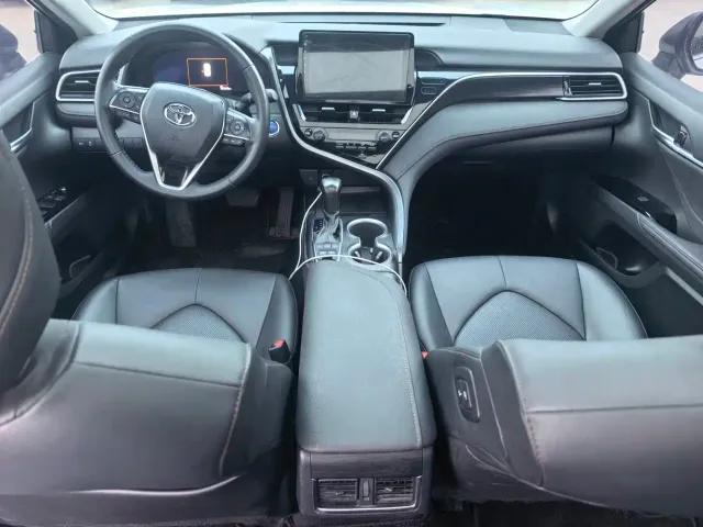 Toyota Camry — Фото автомобиля 6