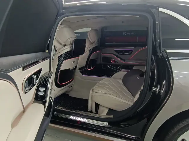Mercedes-Benz Maybach S-Class — Фото автомобиля 10
