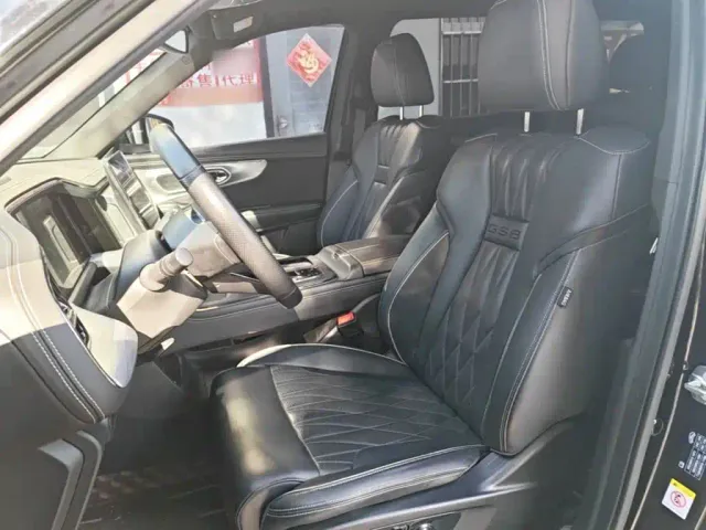 GAC Trumpchi GS8 — Фото автомобиля 14